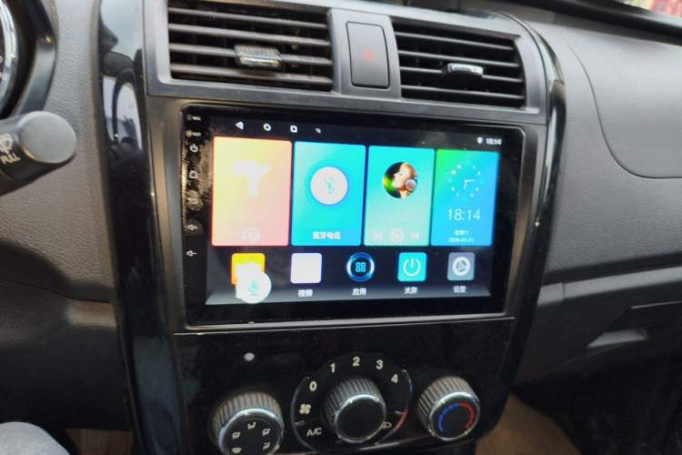 Used HYOSOW S3 2014 1.5L Comfort Version China IV Emission Standard Audio And AC Panel