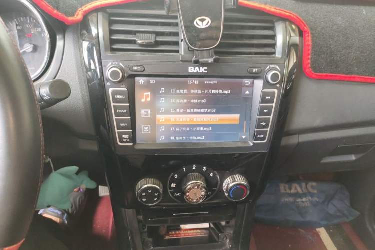 Used HYOSOW S3 2014 1.5L Comfort Version China IV Emission Standard Audio And AC Panel