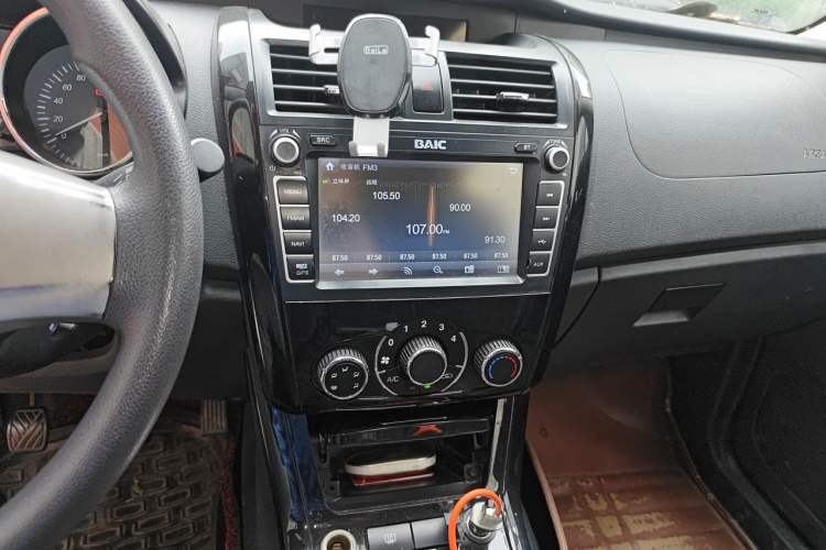 Used HYOSOW S3 2014 1.5L Comfort Version China IV Emission Standard Audio And AC Panel