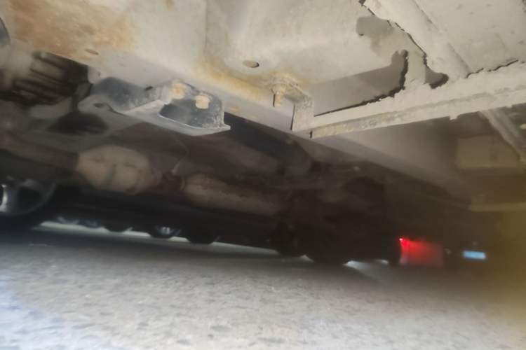 Used HYOSOW S3 2014 1.5L Comfort Version China IV Emission Standard Chassis Front Left