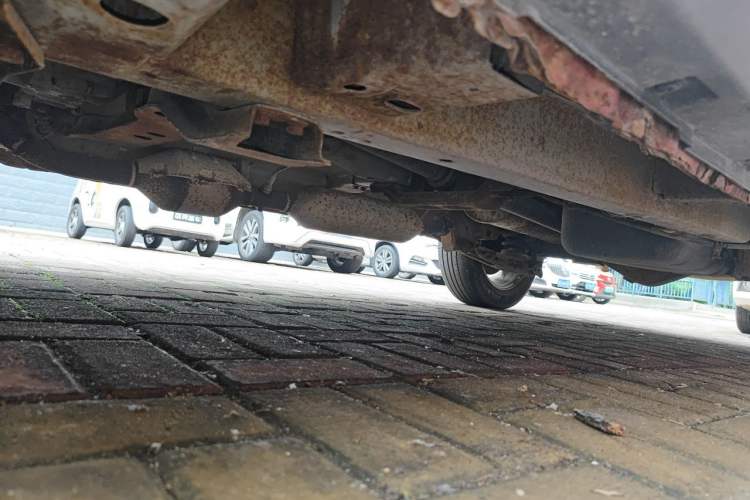 Used HYOSOW S3 2014 1.5L Comfort Version China IV Emission Standard Chassis Front Left