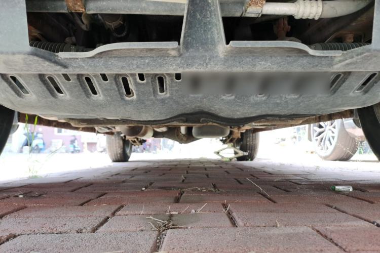 Used HYOSOW S3 2014 1.5L Luxury Version China IV Emission Standard Chassis Front