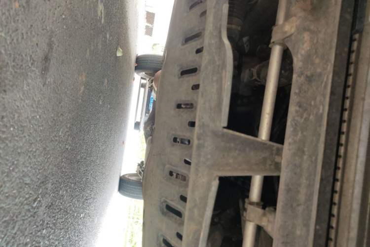 Used HYOSOW S3 2014 1.5L Comfort Version China IV Emission Standard Chassis Front