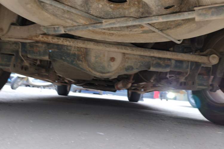 Used HYOSOW S3 2014 1.5L Comfort Version China IV Emission Standard Chassis Rear