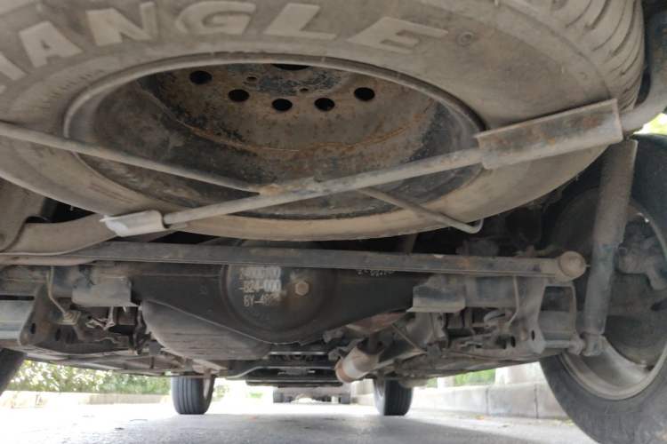 Used HYOSOW S3 2014 1.5L Luxury Version China IV Emission Standard Chassis Rear