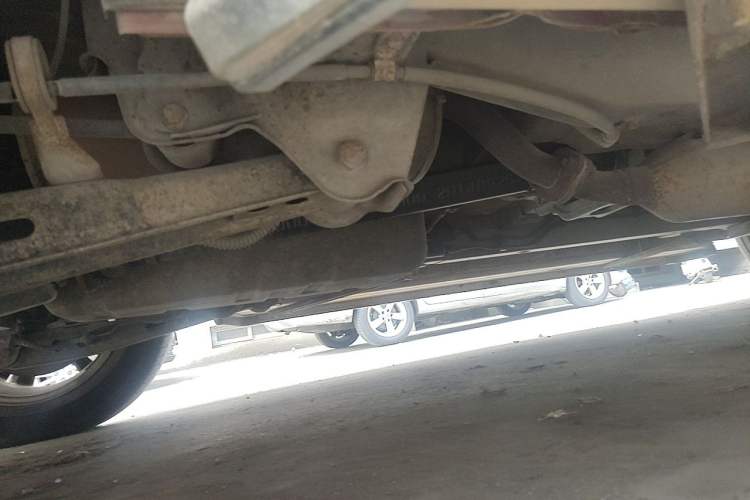 Used HYOSOW S3 2014 1.5L Comfort Version China IV Emission Standard Chassis Rear Right