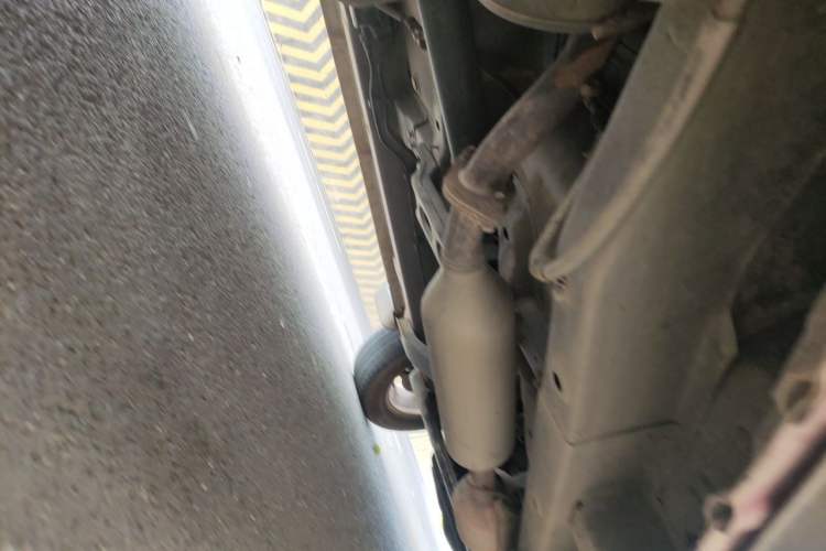 Used HYOSOW S3 2014 1.5L Comfort Version China IV Emission Standard Chassis Rear Right
