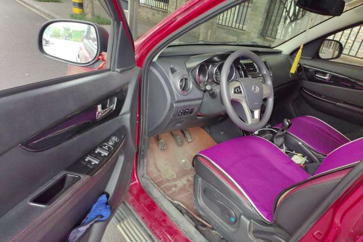 Used HYOSOW S3 2014 1.5L Comfort Version China IV Emission Standard Driver Seat