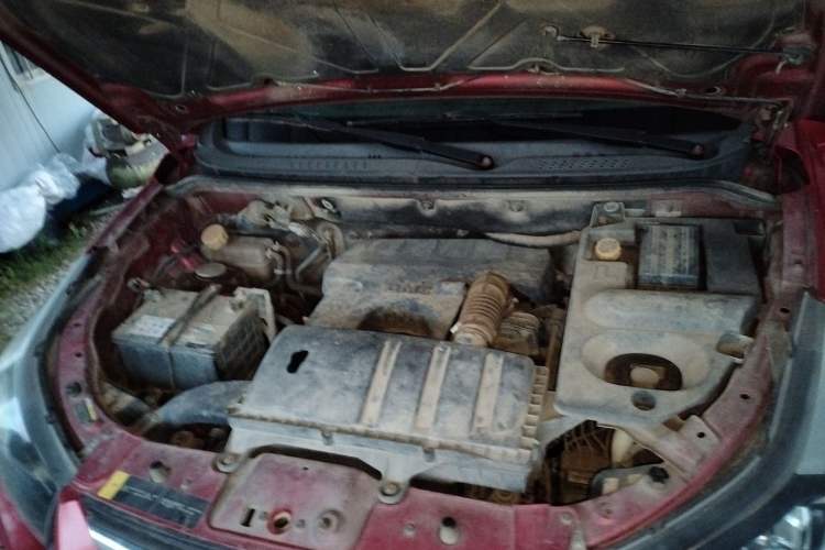 Used HYOSOW S3 2014 1.5L Luxury Version China IV Emission Standard Engine Bay
