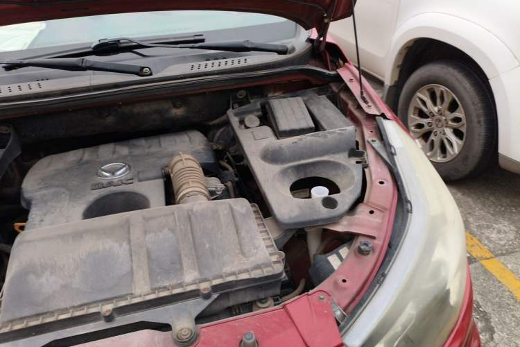 Used HYOSOW S3 2014 1.5L Comfort Version China IV Emission Standard Engine Bay Left