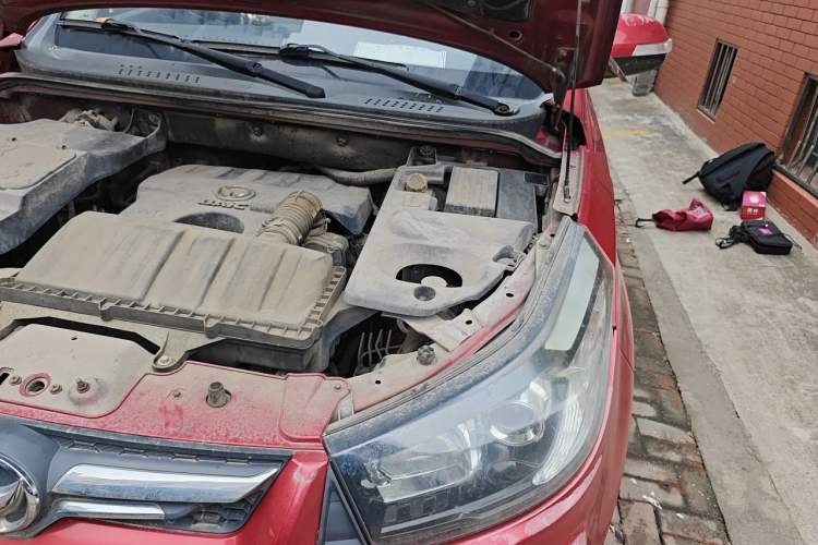 Used HYOSOW S3 2014 1.5L Comfort Version China IV Emission Standard Engine Bay Left