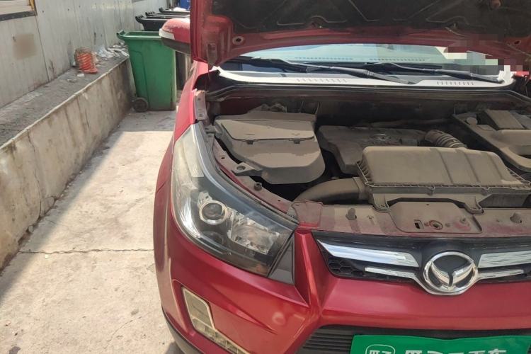 Used HYOSOW S3 2014 1.5L Comfort Version China IV Emission Standard Engine Bay Right