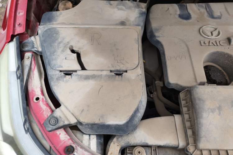 Used HYOSOW S3 2014 1.5L Comfort Version China IV Emission Standard Engine Bay Right