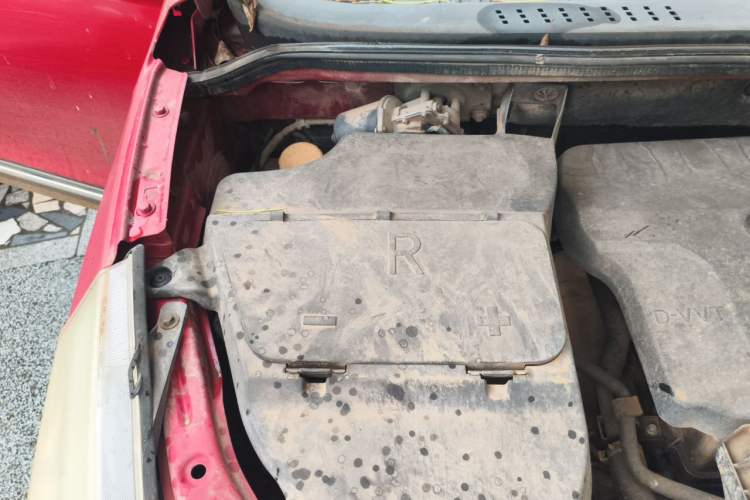 Used HYOSOW S3 2014 1.5L Luxury Version China IV Emission Standard Engine Bay Right