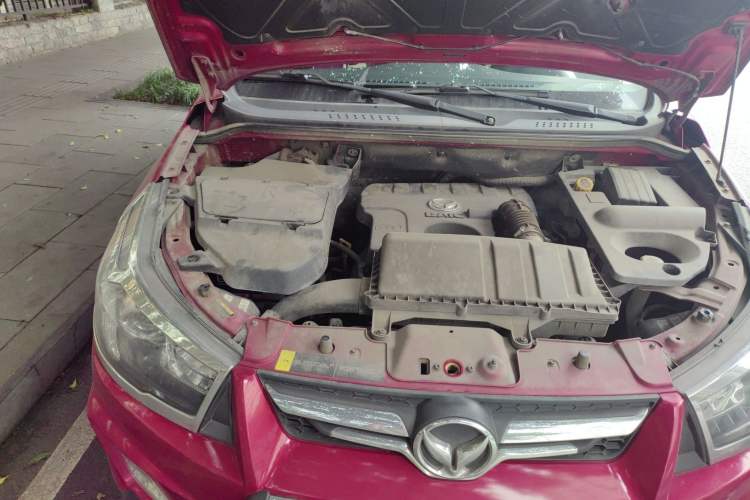 Used HYOSOW S3 2014 1.5L Comfort Version China IV Emission Standard Engine Bay Right