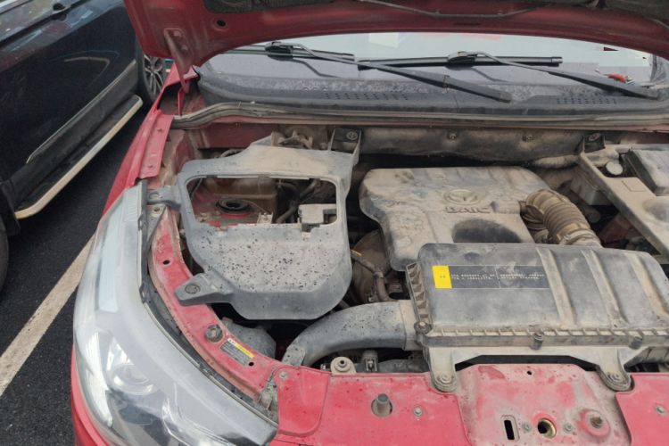 Used HYOSOW S3 2014 1.5L Luxury Version China IV Emission Standard Engine Bay Right