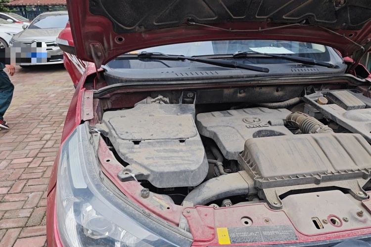 Used HYOSOW S3 2014 1.5L Comfort Version China IV Emission Standard Engine Bay Right