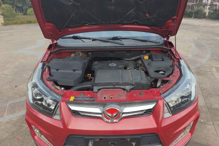Used HYOSOW S3 2014 1.5L Luxury Version China IV Emission Standard Engine Bay