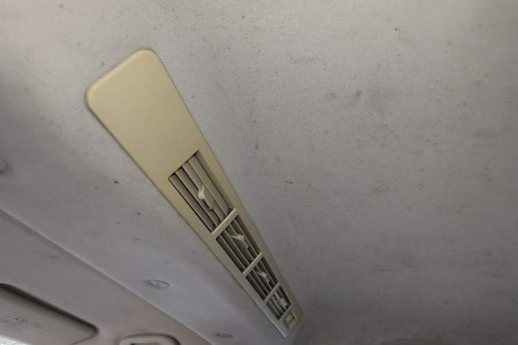 Used HYOSOW S3 2014 1.5L Luxury Version China IV Emission Standard Headliner