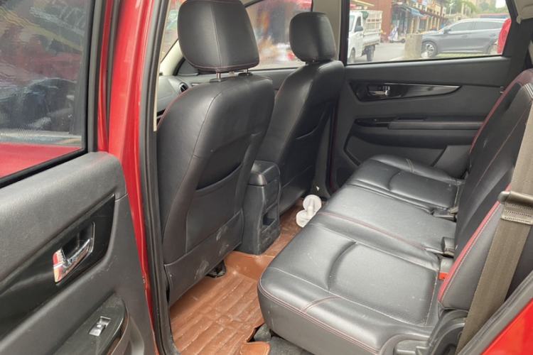 Used HYOSOW S3 2014 1.5L Comfort Version China IV Emission Standard Interior 6