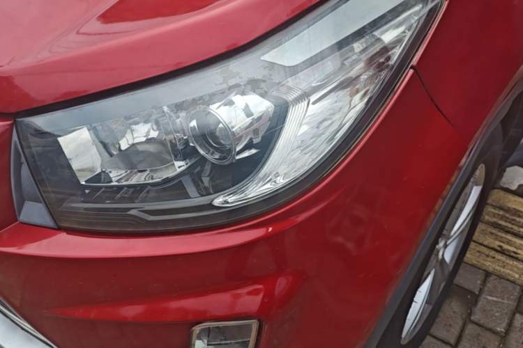 Used HYOSOW S3 2014 1.5L Luxury Version China IV Emission Standard Left Front Headlight