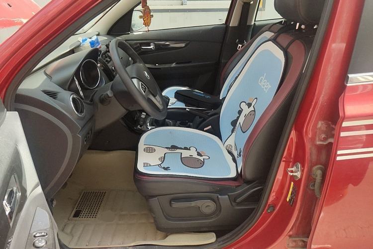 Used HYOSOW S3 2014 1.5L Comfort Version China IV Emission Standard Left Front Seat