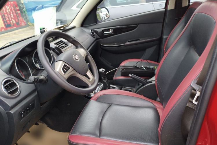 Used HYOSOW S3 2014 1.5L Comfort Version China IV Emission Standard Left Front Seat