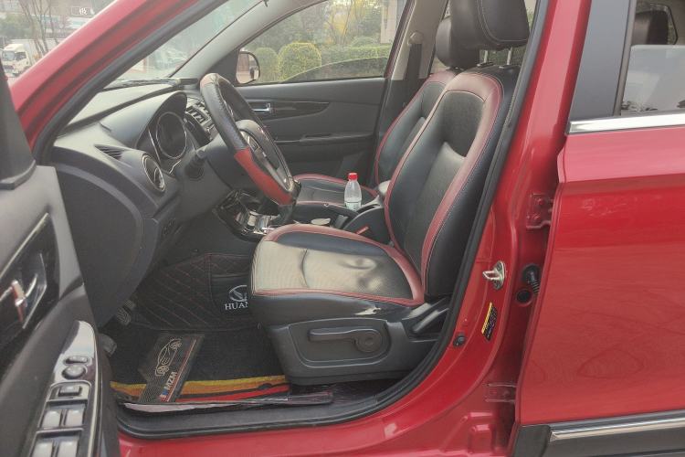 Used HYOSOW S3 2014 1.5L Luxury Version China IV Emission Standard Left Front Seat