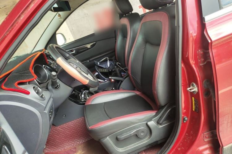 Used HYOSOW S3 2014 1.5L Comfort Version China IV Emission Standard Left Front Seat