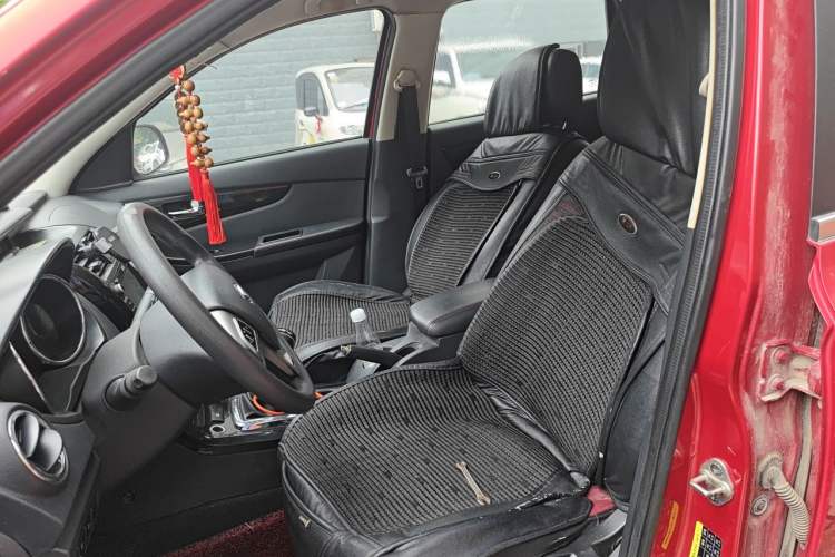 Used HYOSOW S3 2014 1.5L Comfort Version China IV Emission Standard Left Front Seat