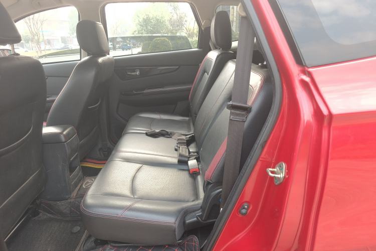 Used HYOSOW S3 2014 1.5L Luxury Version China IV Emission Standard Left Rear Seat