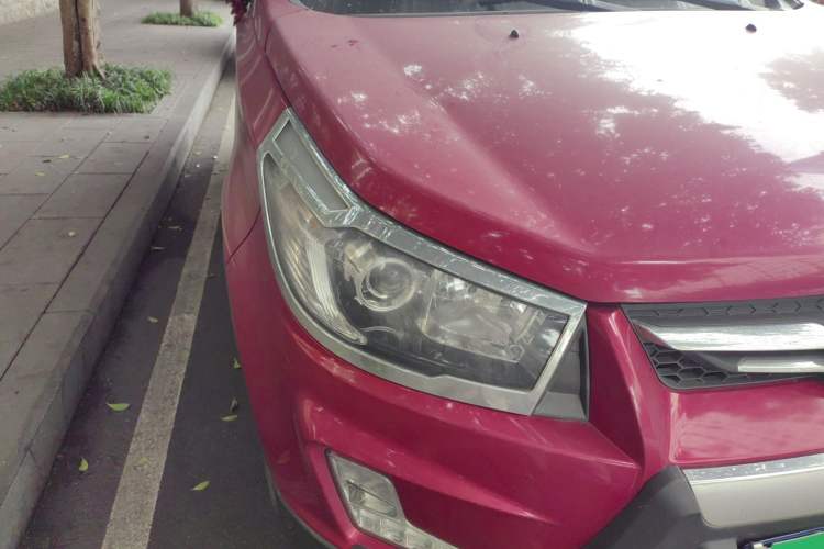 Used HYOSOW S3 2014 1.5L Comfort Version China IV Emission Standard Right Front Headlight