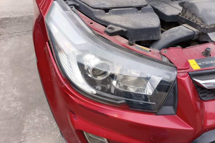 Used HYOSOW S3 2014 1.5L Comfort Version China IV Emission Standard Right Front Headlight