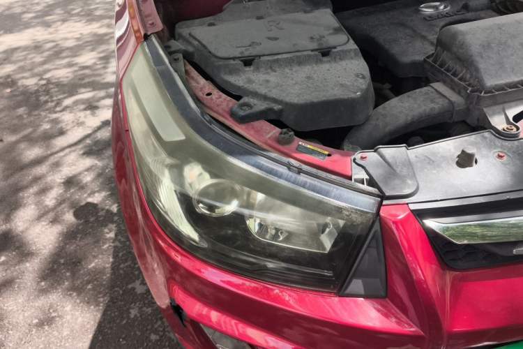 Used HYOSOW S3 2014 1.5L Luxury Version China IV Emission Standard Right Front Headlight