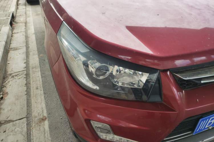 Used HYOSOW S3 2014 1.5L Comfort Version China IV Emission Standard Right Front Headlight