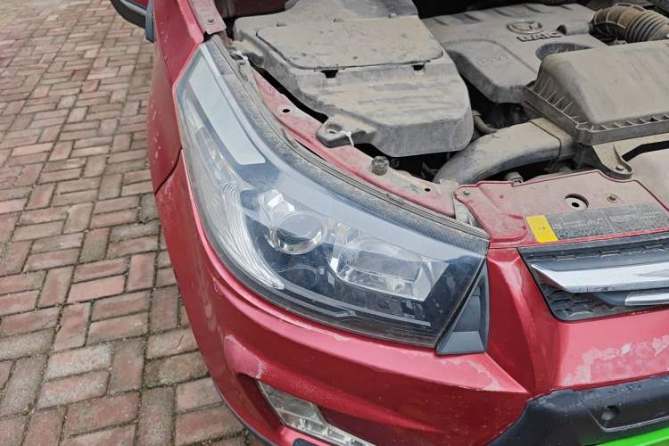 Used HYOSOW S3 2014 1.5L Comfort Version China IV Emission Standard Right Front Headlight
