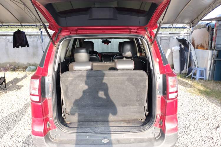Used HYOSOW S3 2014 1.5L Luxury Version China IV Emission Standard Trunk