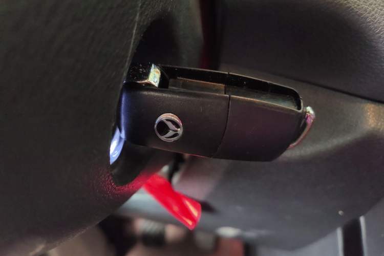 Used HYOSOW S3 2014 1.5L Comfort Version China IV Emission Standard Vehicle Key