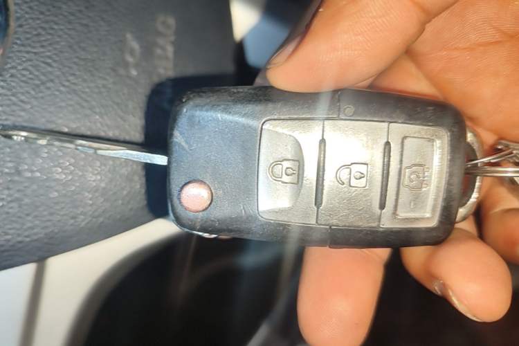Used HYOSOW S3 2014 1.5L Comfort Version China IV Emission Standard Vehicle Key