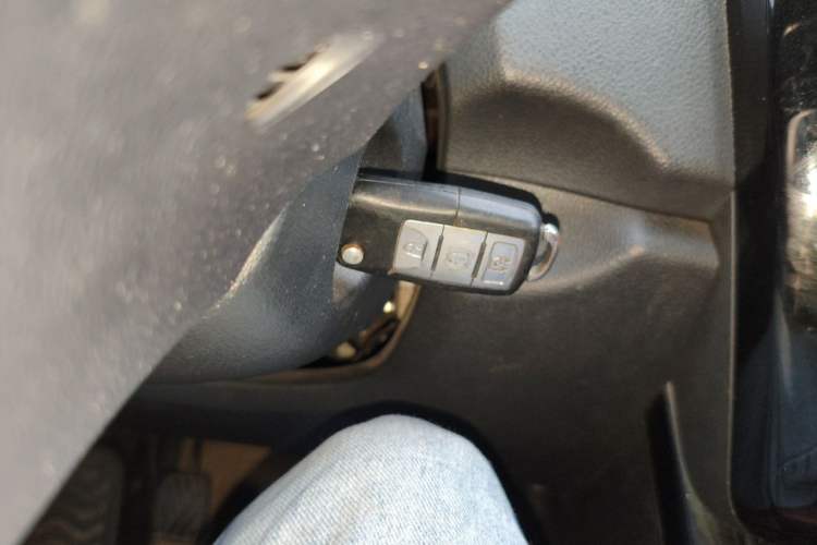 Used HYOSOW S3 2014 1.5L Comfort Version China IV Emission Standard Vehicle Key