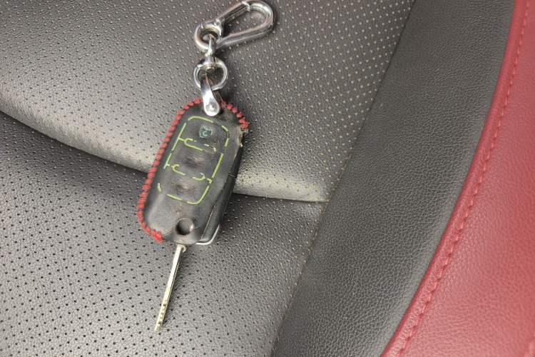Used HYOSOW S3 2014 1.5L Luxury Version China IV Emission Standard Vehicle Key