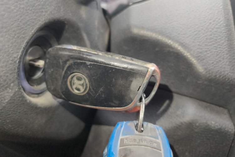 Used HYOSOW S3 2014 1.5L Luxury Version China IV Emission Standard Vehicle Key
