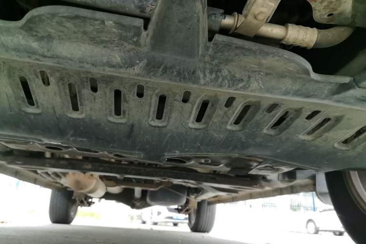 Used HYOSOW S3 2014 1.5L Comfort Version China IV Emission Standard Chassis Front