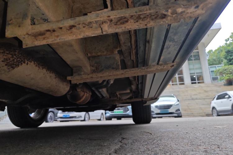 Used HYOSOW S3 2014 1.5L Comfort Version China IV Emission Standard Chassis Front Right