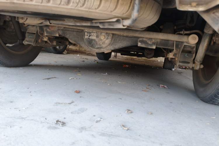 Used HYOSOW S3 2014 1.5L Comfort Version China IV Emission Standard Chassis Rear