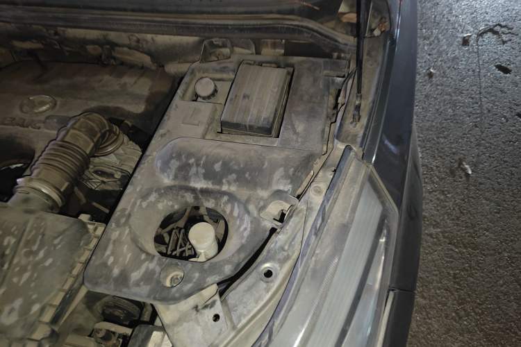 Used HYOSOW S3 2014 1.5L Comfort Version China IV Emission Standard Engine Bay Left