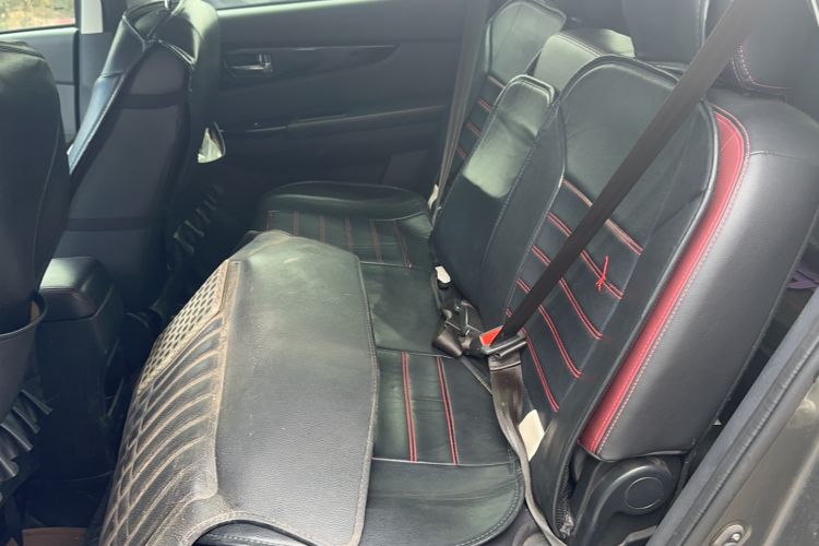 Used HYOSOW S3 2014 1.5L Luxury Version China IV Emission Standard Interior 1