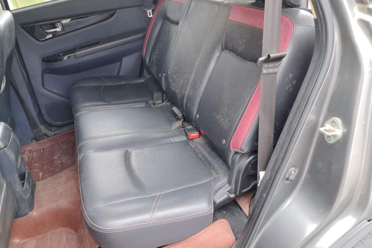 Used HYOSOW S3 2014 1.5L Comfort Version China IV Emission Standard Left Rear Seat