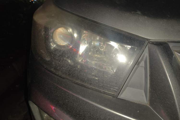 Used HYOSOW S3 2014 1.5L Comfort Version China IV Emission Standard Right Front Headlight