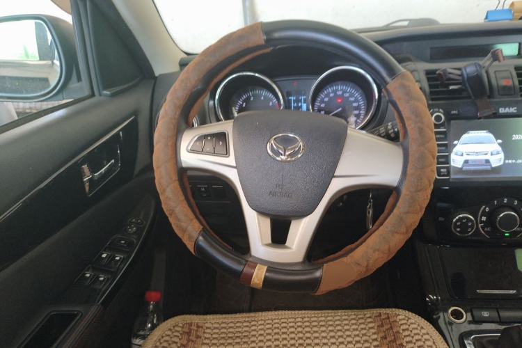 Used HYOSOW S3 2014 1.5L Comfort Version China IV Emission Standard Steering Wheel
